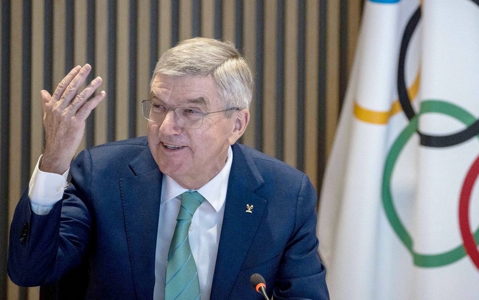 Prezydent MKOl Thomas Bach to mistrz olimpijski w szermierce z roku 1976 i sojusznik Rosji