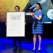 Shaun Tan odbiera nagrodę imienia Astrid Lindgren