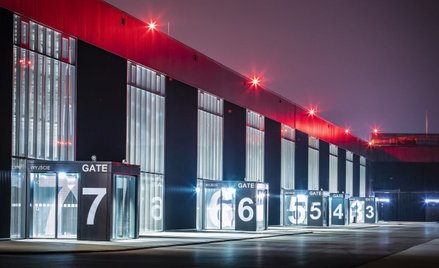 Lotnisko Warszawa-Radom: Już 60 tysięcy pasażerów na liczniku