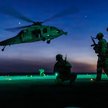 Opertorzy Navy SEALs podczas ćwiczeń z zakresu operacji przechwytywania na morzu, fot. ilustracyjna 