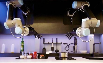 Robot nie zastąpi człowieka