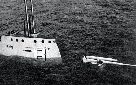 Okręt podwodny ORP „Ryś” podczas zanurzania, 1936 r.