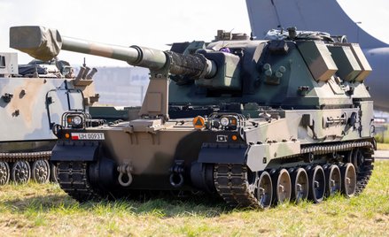 Prezes Polskiej Grupy Zbrojeniowej opowiedział o najważniejszych przedsięwzięciach PGZ w 2025 roku /