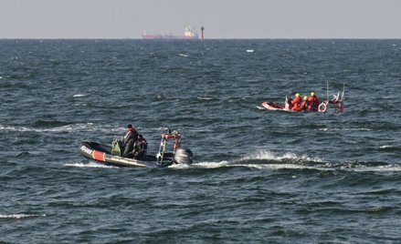 Poszukiwania żołnierza wojsk-specjalnych na Bałtyku w okolicy Westerplatte w Gdańsku