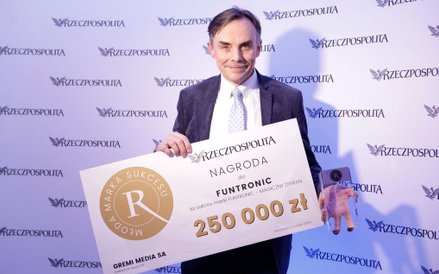 Młoda Marka Sukcesu 2017 | Funtronic Magiczny Dywan.