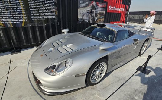 Icon of Porsche Dubaj 2025