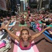 Joga na Times Square