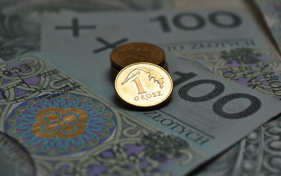 W dużych firmach spada zatrudnienie i nakłady na inwestycje