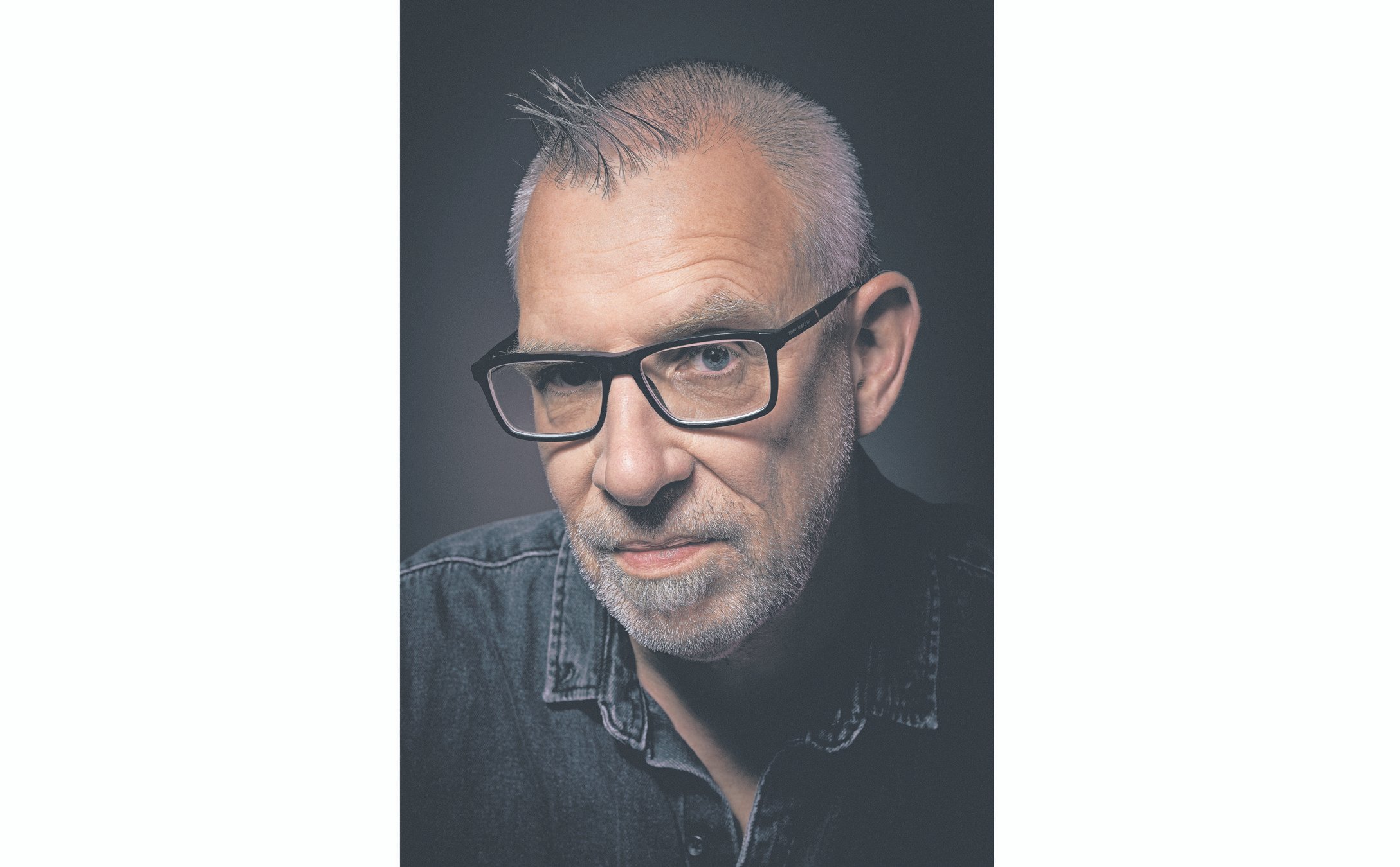 Graeme Macrae Burnet: Terapeuci tyrani i celebryci