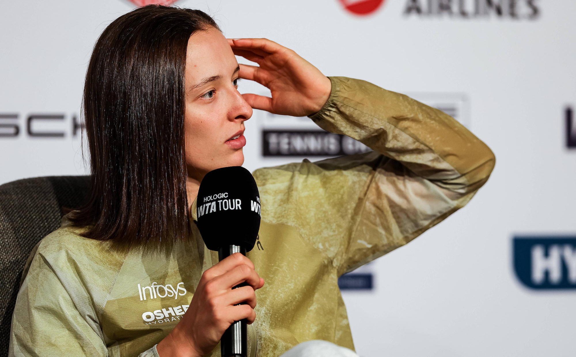 Przepełniony kalendarz, brak czasu w życie prywatne, nocne kontrole. Tenis potrzebuje reform