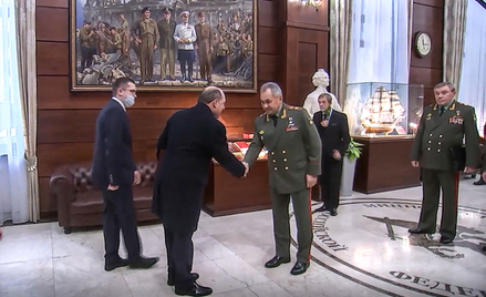 Spotkanie ministrów obrony Wielkiej Brytanii i Rosji, Bena Wallace'a i Siergieja Szojgu
