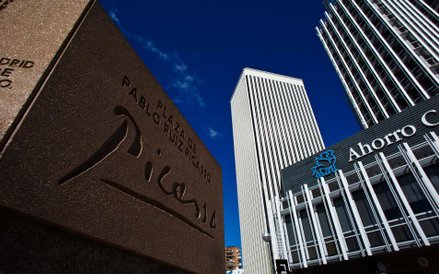 W 2014 roku Ortega kupił wieżowiec Picasso Tower w Madrycie