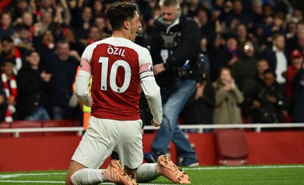 Mesut Oezil najskuteczniejszym Niemcem w historii Premier League