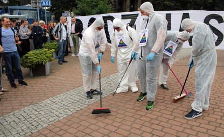 Młodzież Wszechpolska chce dezynfekować ulice po marszach LGBT
