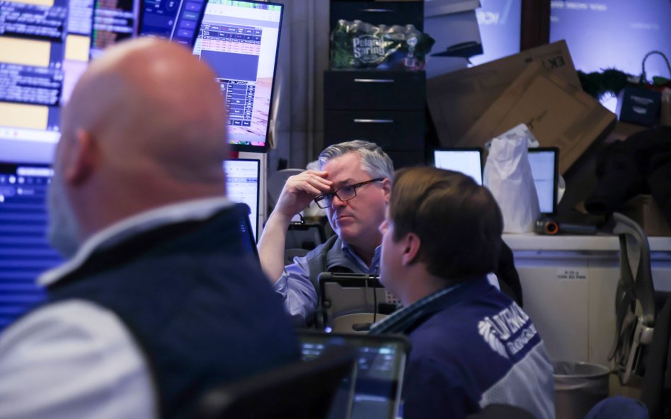 Czy rynek odwraca się od sektora technologii?