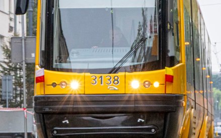 Nowoczesne, lecz ciężkie wozy zyskały solidną podstawę na przebudowanym skrzyżowaniu