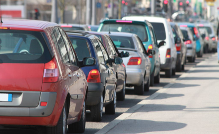 Centralna Ewidencja Pojazdów bogatsza o przebieg auta i emisję spalin