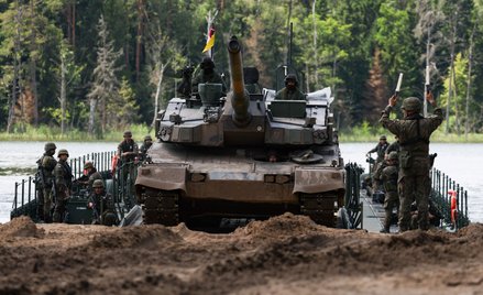 Należący do Sił Zbrojnych RP czołg K2 produkcji południowokoreańskiej podczas ćwiczeń Bursztynowy Ob