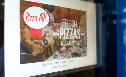 Automat z pizzą na uniwersytecie