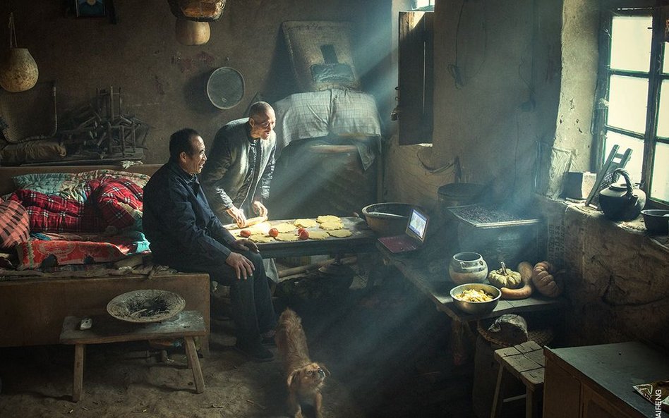 Huaifeng Li, "Earth Kiln"