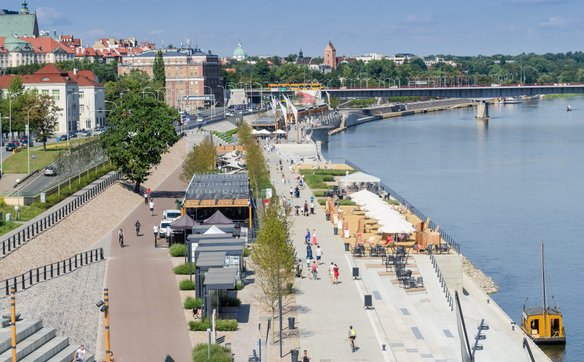 Bulwary Wiślane oraz naturalny, prawy brzeg rzeki zajmują wysoką pozycję w zestawieniach.
