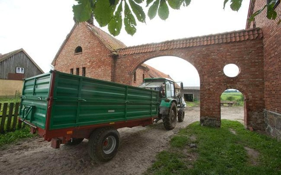 Polisa OC pojazdu chroni także przed skutkami wypadku poza drogą