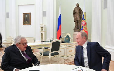 Henry Kissinger w czasie spotkania z Władimirem Putinem w 2017 roku