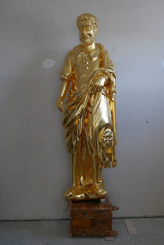 Odnowiona rzeźba z kolegiaty