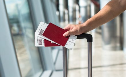 Bilety lotnicze nie mogą być tańsze od opłat lotniskowych