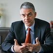 Piotr Kardach ma za zadanie wyprowadzić na prostą firmę, która znów wpadła w tarapaty finansowe