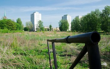 Teren stadionu dawnego Robotniczego Klubu Sportowego "Sarmata" od dawna popada w ruinę