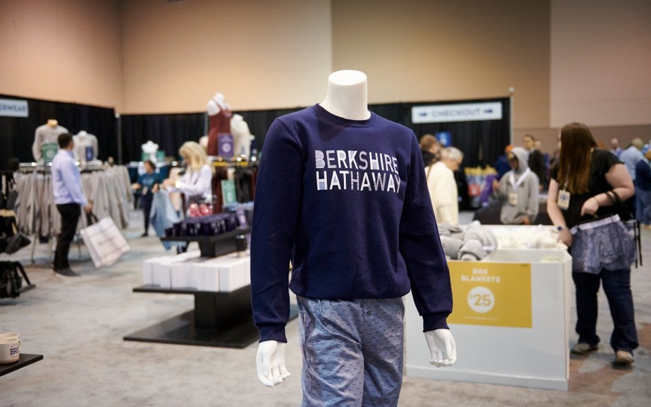 Berkshire Hathaway wystarczyłoby gotówki na zakup 479 spółek z indeksu S&P 500