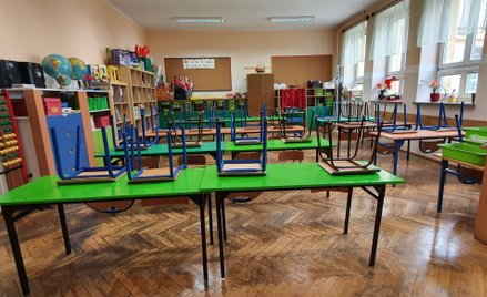 Obowiązkowe szczepienia nauczycieli. Kraska: Wypracujemy jakieś rozwiązanie