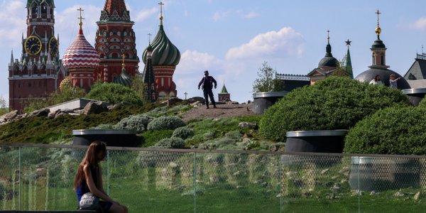 Russian Scientists Warn of Recession, Revise Forecasts After Putin's Reaction
