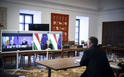 Viktor Orban w czasie wideokonferencji z Charlesem Michelem