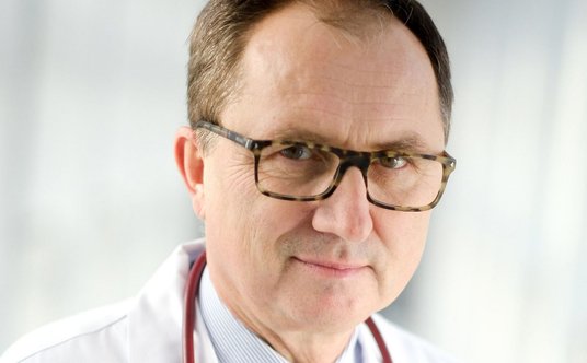 Prof. dr hab. n. med. Krzysztof Strojek – specjalista z zakresu chorób wewnętrznych, diabetologii i 