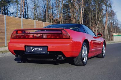 Dopracowany pod każdym względem wóz wciąż cieszy oczy i kierowcę. Ten egzemplarz sprowadzono ze Szwa