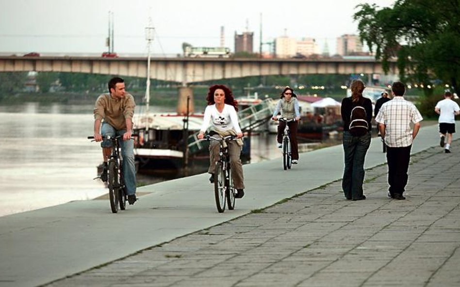 Bulwary na co dzień są miejscem rekreacji, teraz są niedostępne i groźne