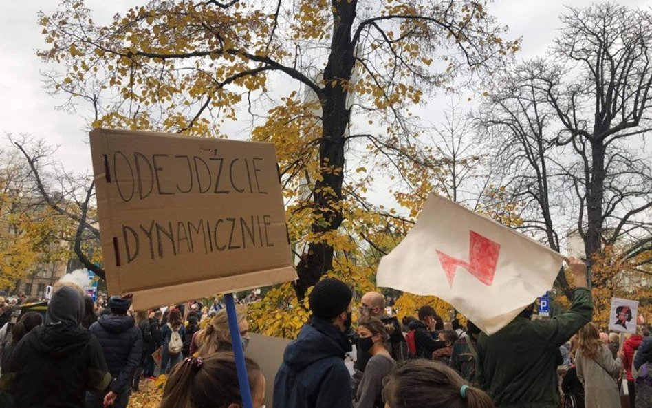 Na ulicach strajk kobiet. A Kaczyński do opozycji: jesteście przestępcami