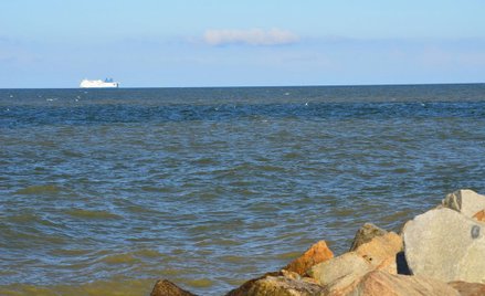 Sanepid: Unikać kontaktu z wodą z Wisły i Zatoki Gdańskiej