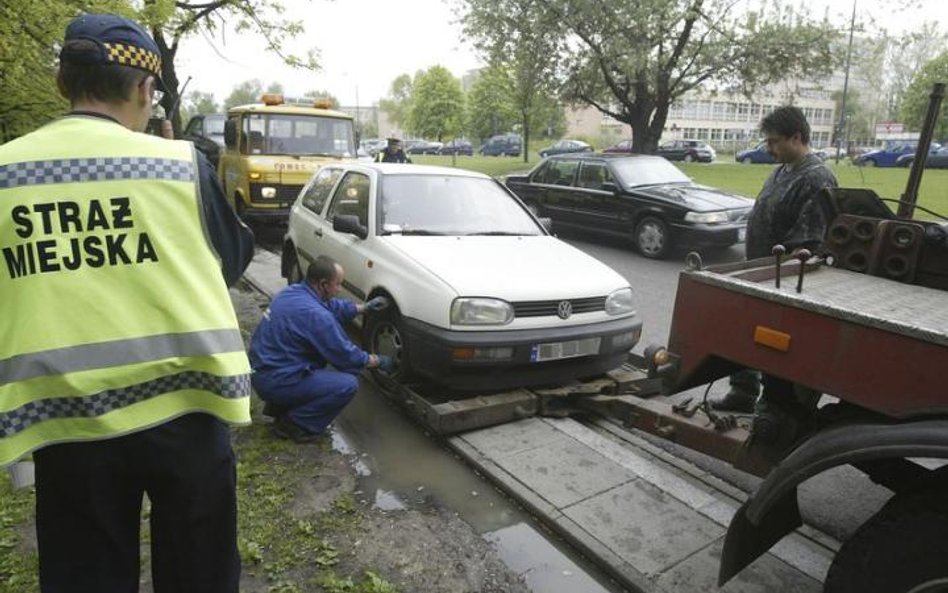 Kiedy straż odholuje samochód