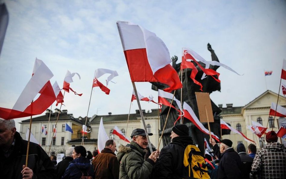 Przeciwnicy PiS muszą postawić na wspólnotę narodową a nie na rewolucję obyczajową.