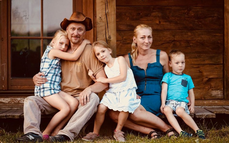 Chcieliśmy mieć trójkę dzieci i własne pole lawendy. To już nam się udało – mówią Barbara i Bartosz 