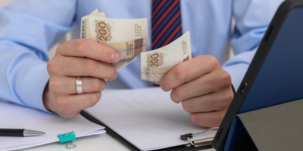 Sekretarz gminy Halinów zarobił 432 tys. zł — więcej niż Tusk i Trzaskowski