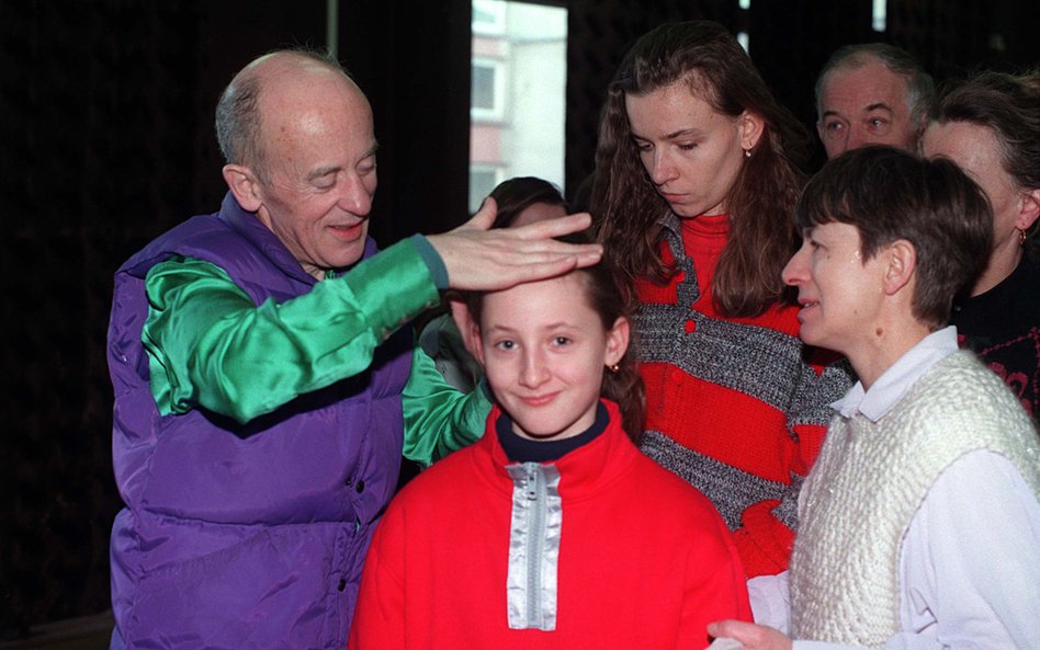 Seans amerykańskiego bioenergoterapeuty Clive'a Harrisa. Rzeszów, styczeń 1998 r.