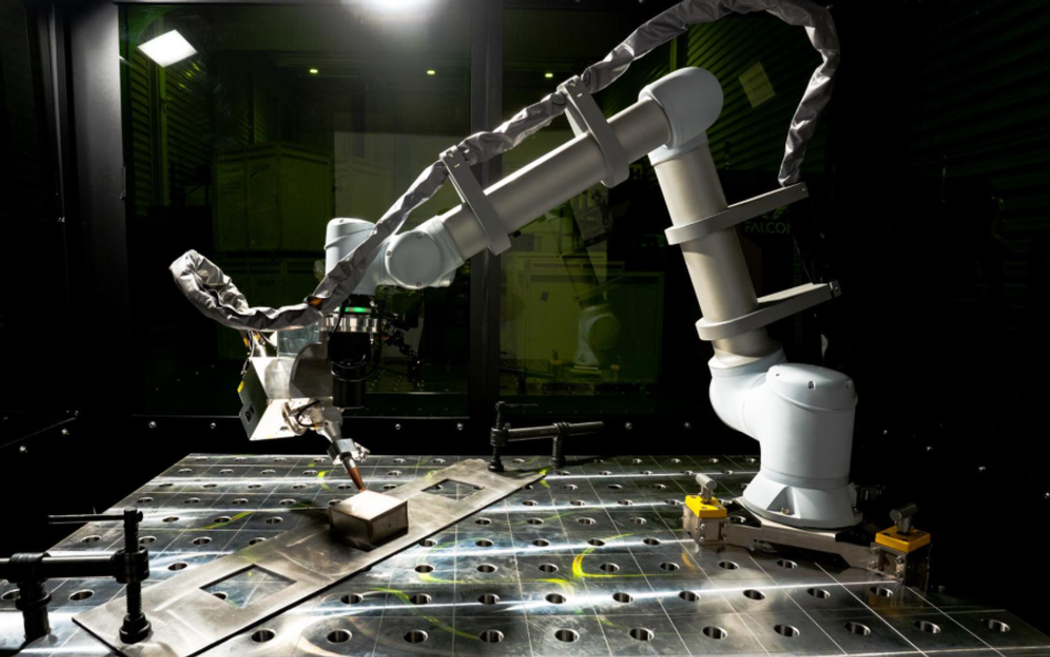 Zrobotyzowane spawanie laserowe — FANUCI Cobot Laser Welding System