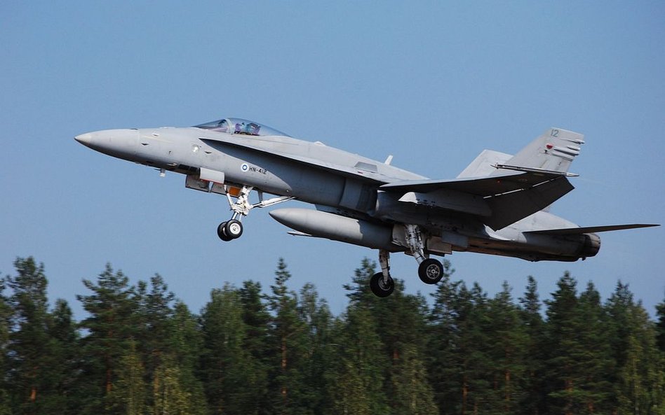 Fiński F-18