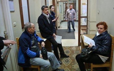 Janusz Palikot razem z pacjentami złożył projekt ustawy dopuszczajęcej stosowanie marihuany w celach