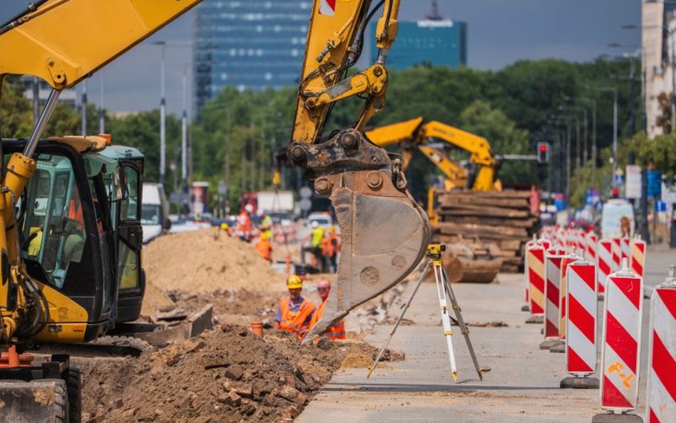 Marszałkowska jest przebudowywana w ramach projektu Nowe Centrum Warszawy.