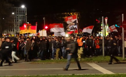 Rosnący lęk przed skrajną prawicą w Niemczech